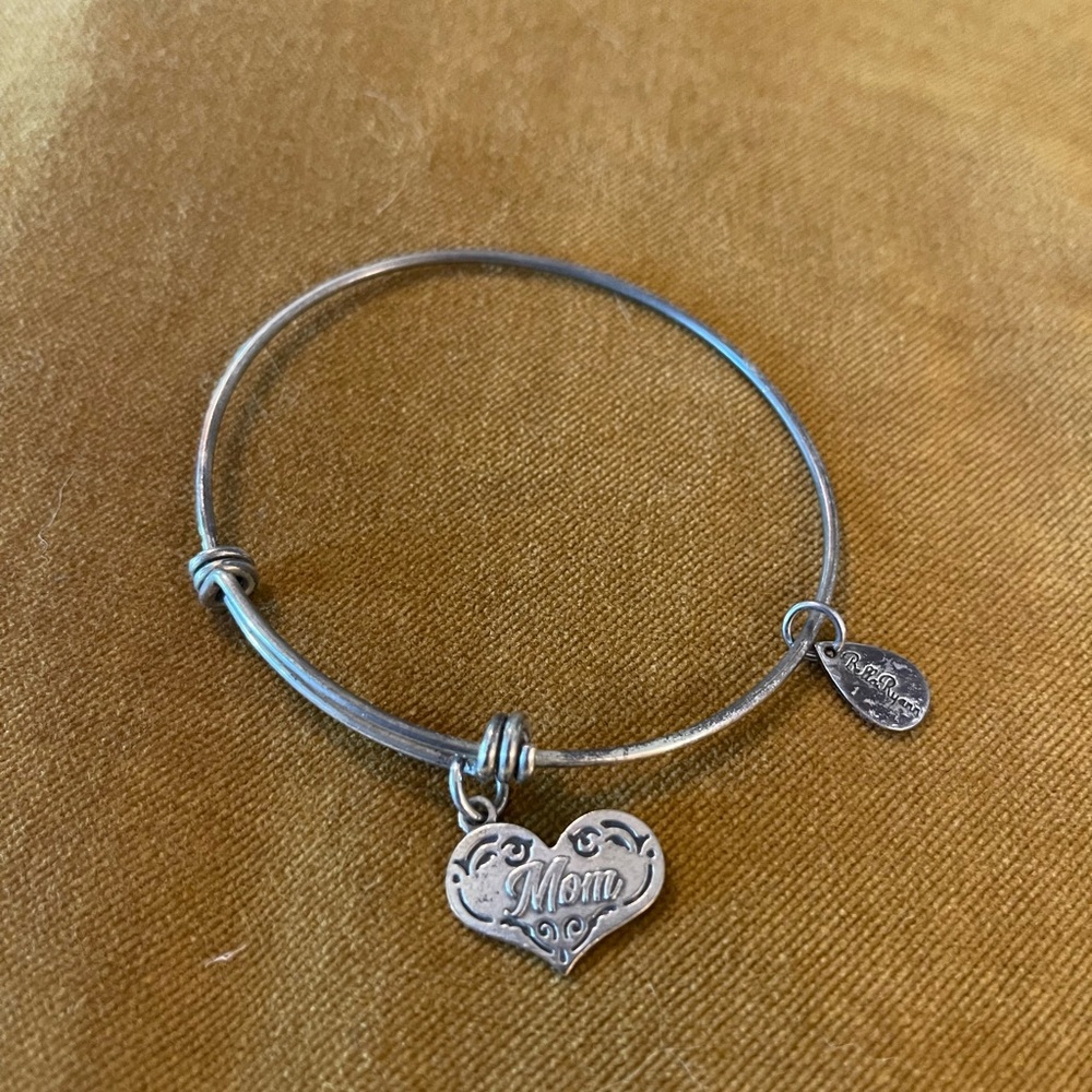 Elegant Silver Heart Charm Bracelet